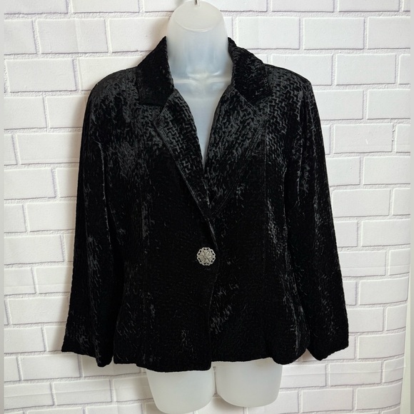 Chico's Black Velvet Blazer with Notched Lapel/size 1 - Picture 10 of 10